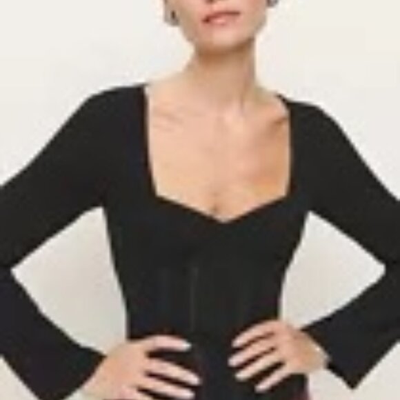 Reformation Tops - Reformation Amina Top size 4